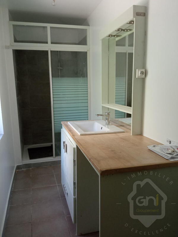 Appartement - 93 m² - 4 pièces