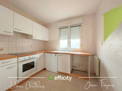 Appartement - 83 m² - 3 pièces