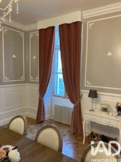 Maison de ville - 270 m² - 12 pièces