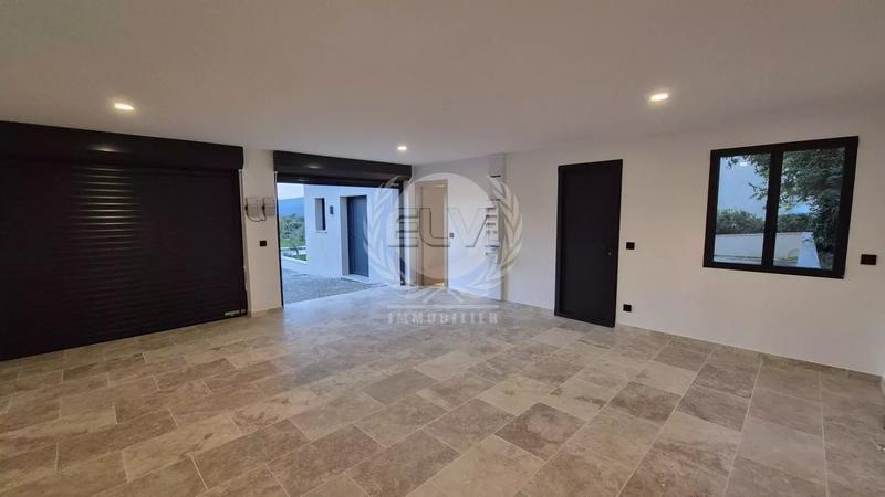 Maison - 146 m² - 5 pièces