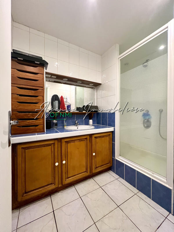 Immeuble - 81 m² - 4 pièces