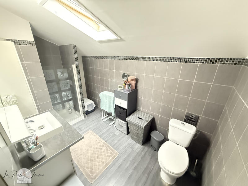 Villa - 125 m² - 8 pièces