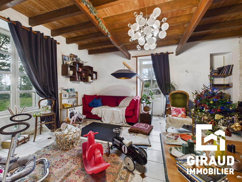 Maison ancienne - 195 m² - 1 pièce