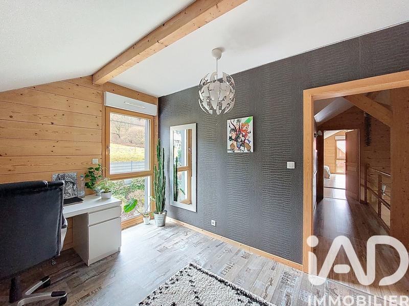 Maison - 165 m² - 8 pièces