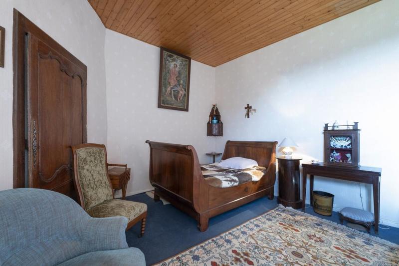 Maison - 625 m² - 13 pièces