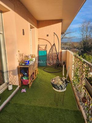 Appartement - 65 m² - 3 pièces