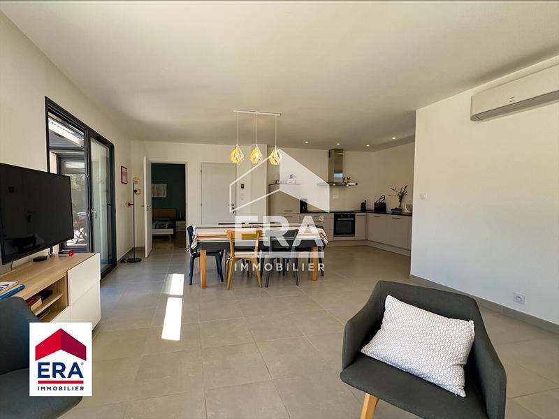 Maison - 92 m² - 4 pièces