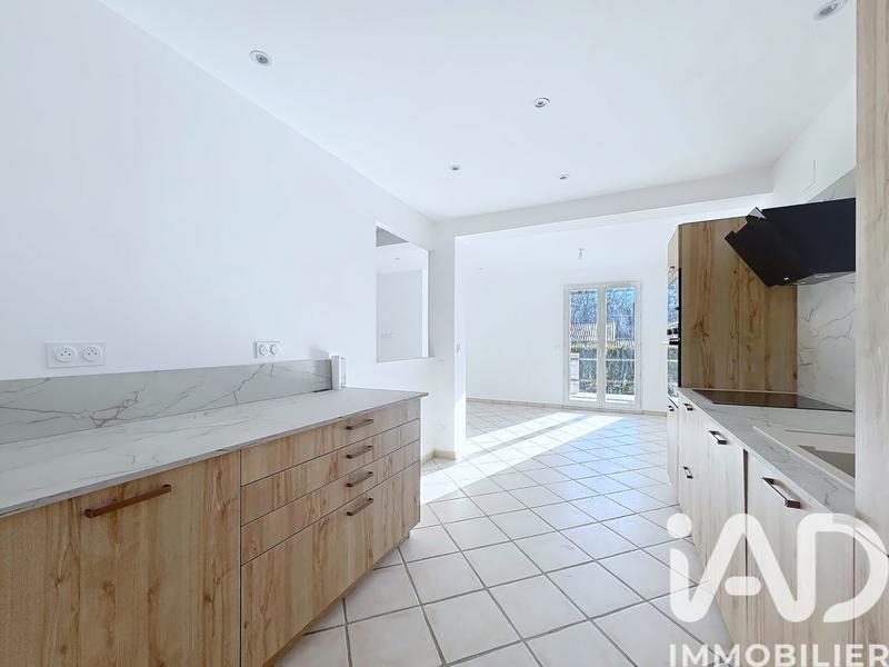 Maison - 110 m² - 4 pièces