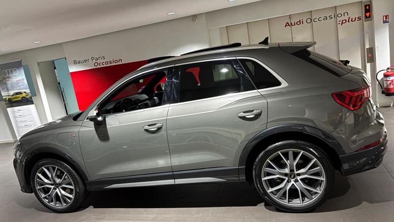 Audi Q3 45 TFSIe 245 ch s tronic 6 s line