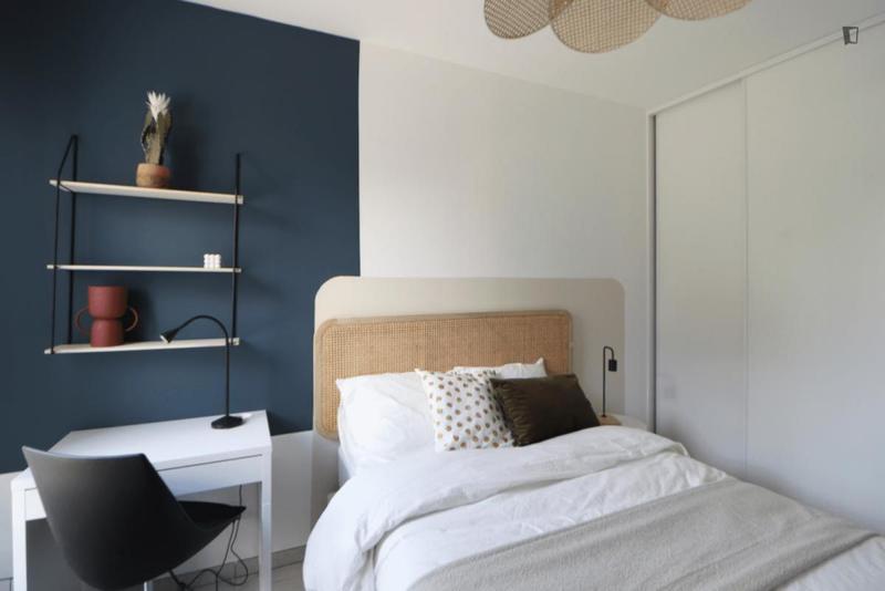 Chambre - 13 m² - 5 pièces