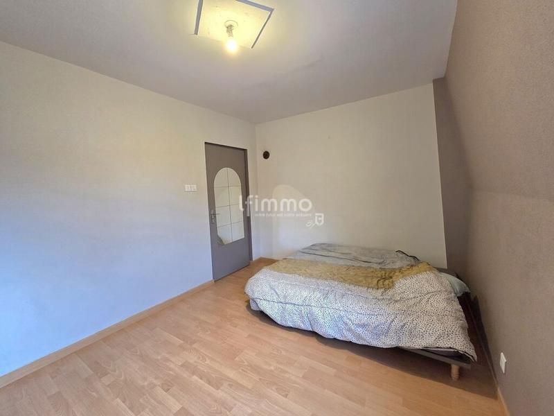 Maison - 102 m² - 5 pièces