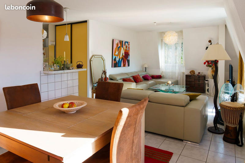 Appartement - 96 m² - 5 pièces