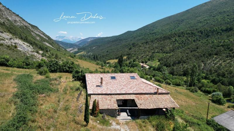 Maison - 234 m² - 6 pièces