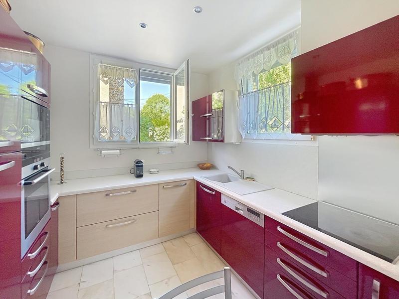 Maison - 136 m² - 6 pièces