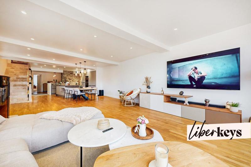 Duplex - 197 m² - 7 pièces