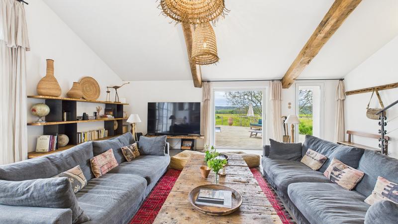 Propriété - 770 m² - 15 pièces