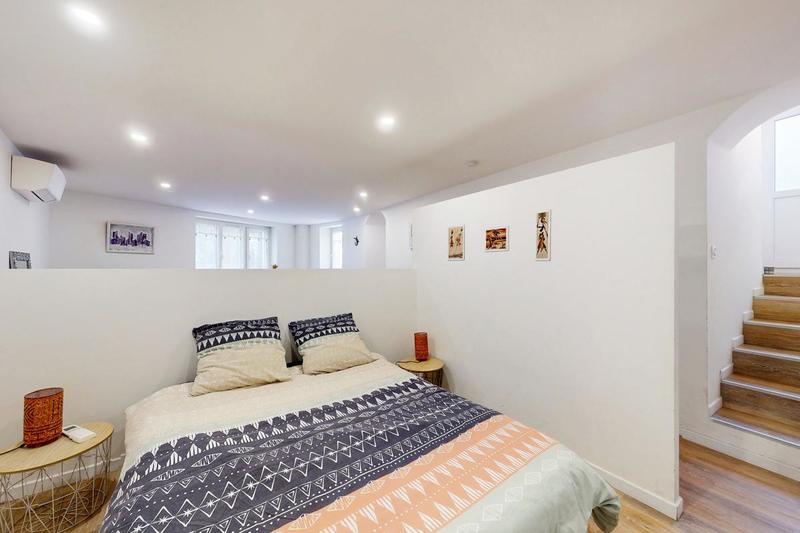 Studio - 40 m² - 1 pièce