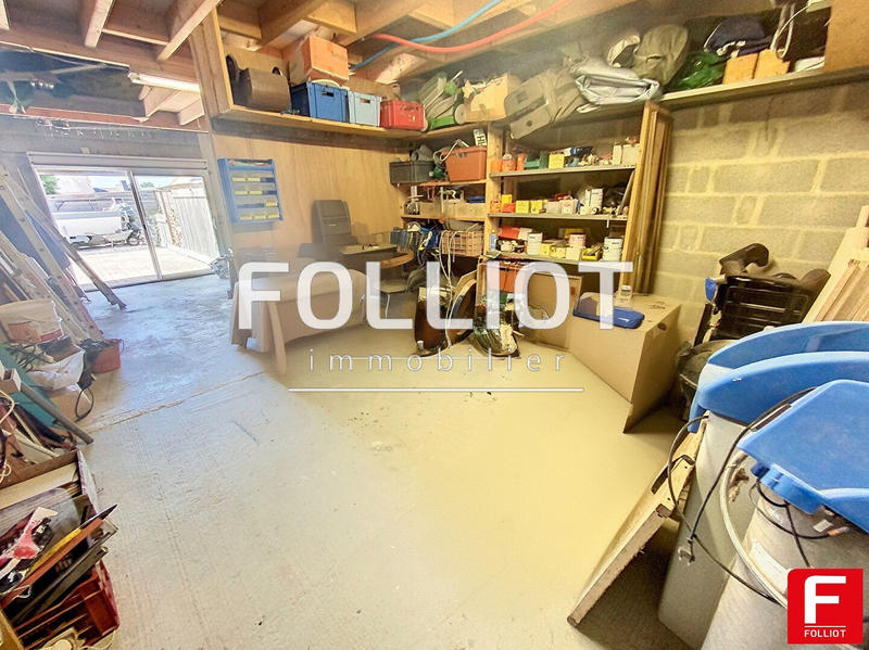 Maison - 230 m² - 7 pièces