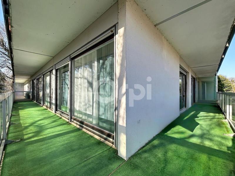 Appartement - 92 m² - 4 pièces