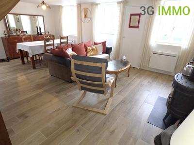 Maison - 87 m² - 5 pièces