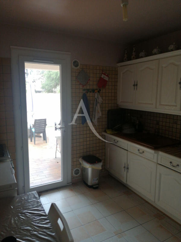 Maison - 99 m² - 4 pièces