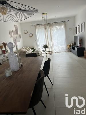 Maison - 98 m² - 5 pièces