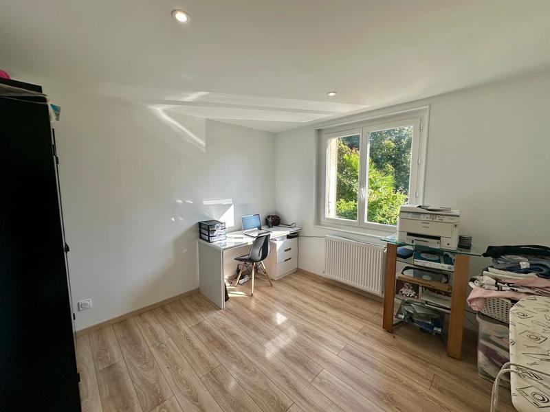 Maison - 142 m² - 7 pièces