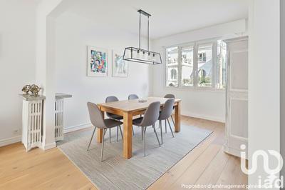 Maison - 204 m² - 8 pièces