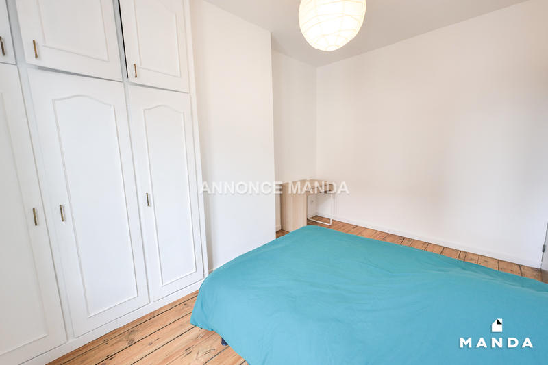 Chambre - 10 m² - 5 pièces