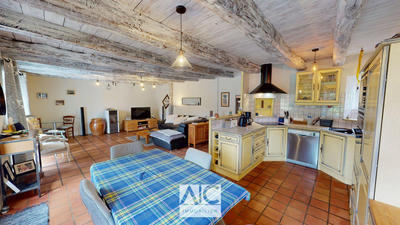 Maison - 190 m² - 8 pièces