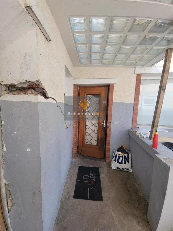 Immeuble - 140 m² - 9 pièces