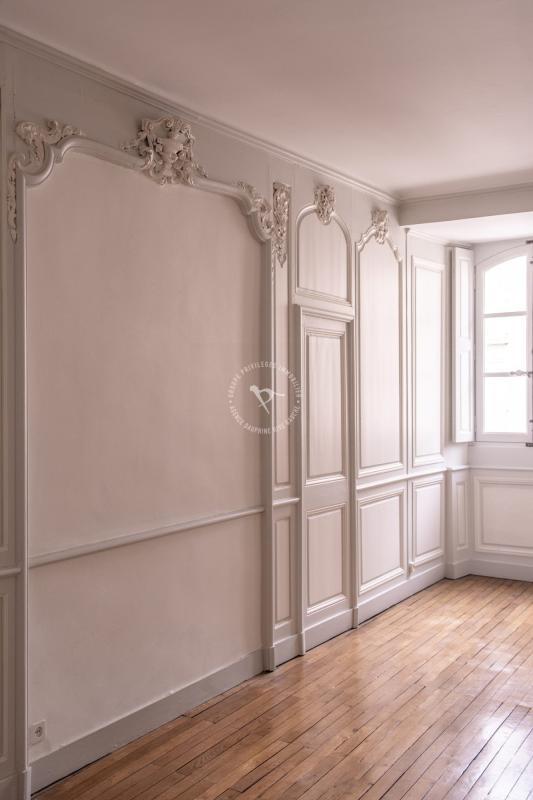 Appartement - 239 m² - 8 pièces