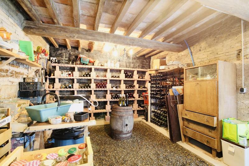 Maison ancienne - 310 m² - 6 pièces