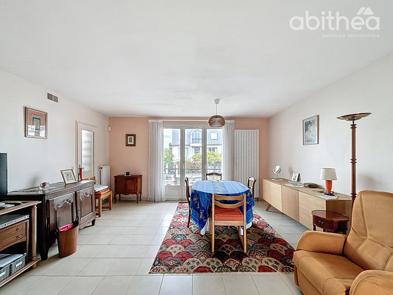 Maison - 83 m² - 5 pièces