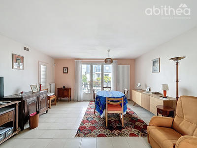 Maison - 83 m² - 5 pièces