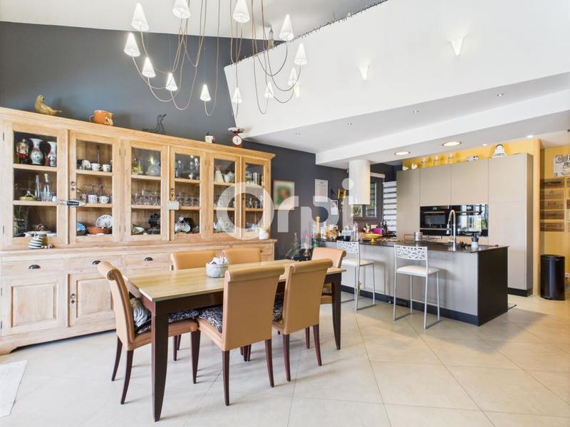 Villa - 178 m² - 6 pièces