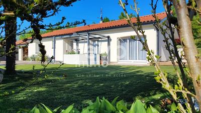 Maison - 105 m² - 4 pièces