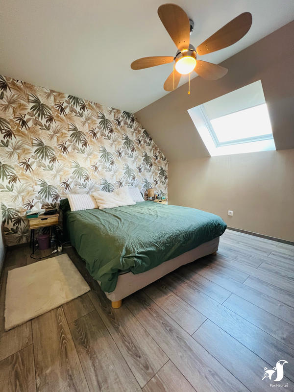 Maison - 250 m² - 9 pièces