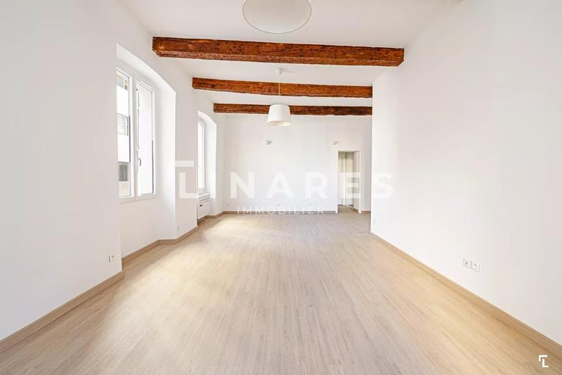 Appartement - 83 m² - 3 pièces