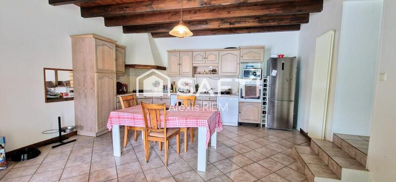 Maison - 180 m² - 5 pièces