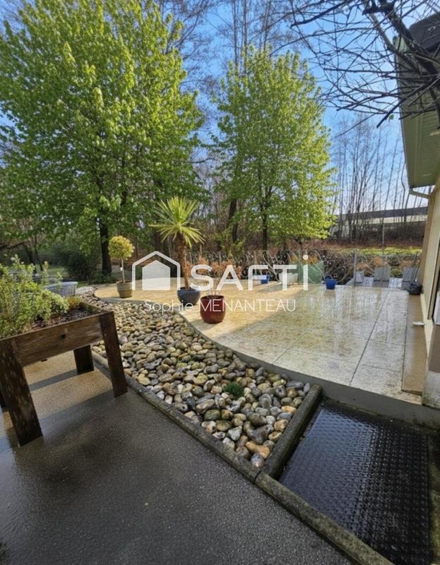 Maison - 550 m² - 18 pièces