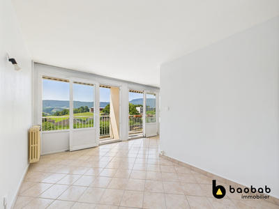 Appartement - 81 m² - 4 pièces