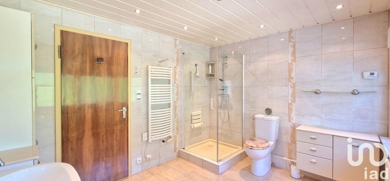 Maison - 334 m² - 10 pièces