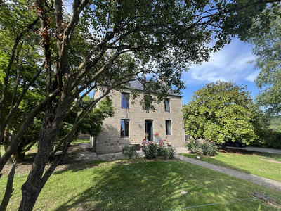 Maison - 170 m² - 7 pièces