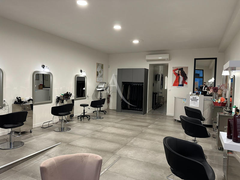 Local commercial - 105 m²