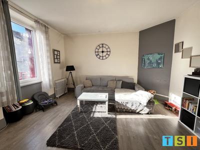 Maison - 260 m² - 7 pièces