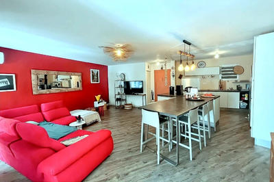 Appartement - 93 m² - 4 pièces