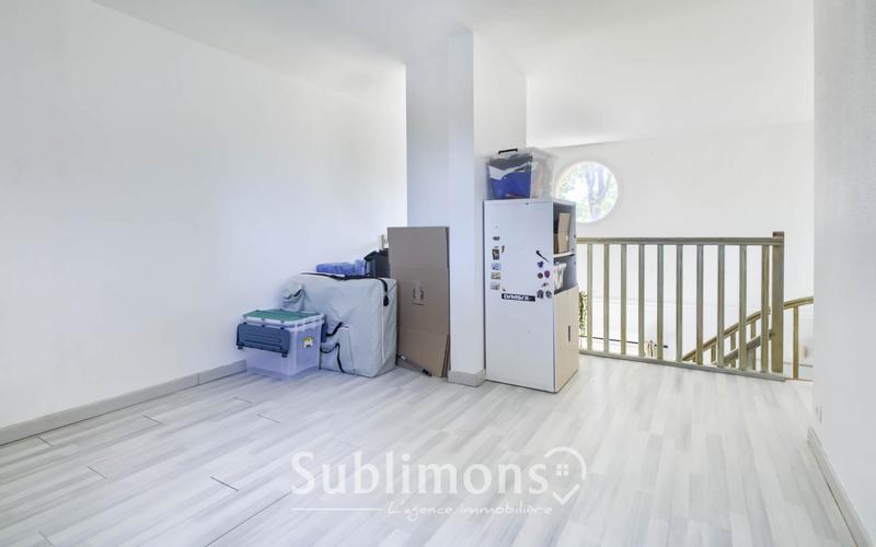 Maison - 167 m² - 6 pièces