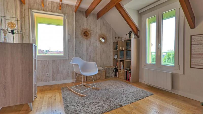 Appartement - 140 m² - 6 pièces