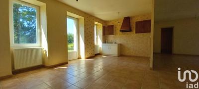 Maison - 111 m² - 4 pièces